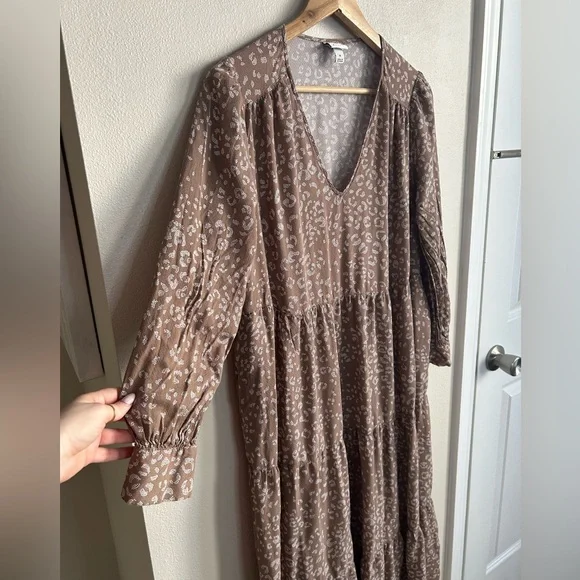 A New Day Layered Tiered Brown Leopard Print Long Sleeves V Neck Midi Dress Sz M - Picture 4 of 7